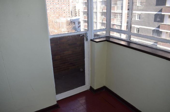 Flat To Rent In Hillbrow