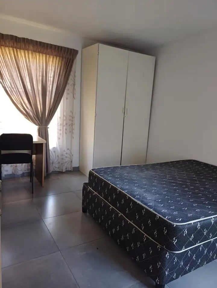 Flat to rent in Westdene