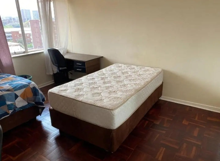 Flat to rent in Sunnyside