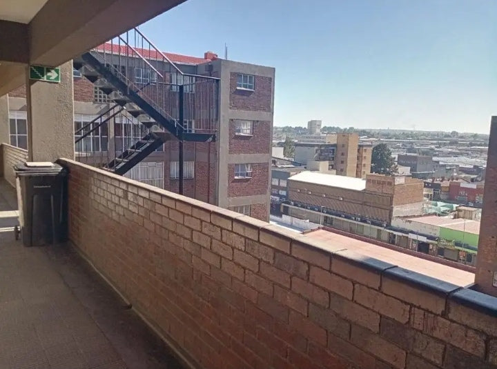 Flat to rent in Gemiston Central