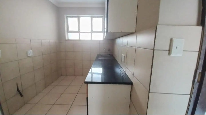 Flat to rent In Gemiston Central
