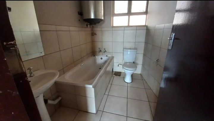 Flat to rent In Gemiston Central