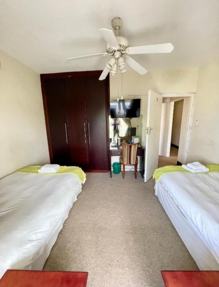Flat to rent in Rondebosch