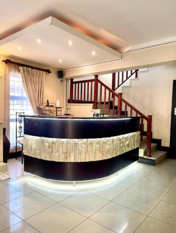 Flat to rent in Rondebosch