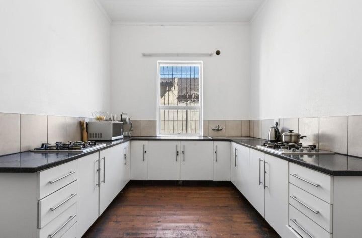 Flat to rent in Maitlands