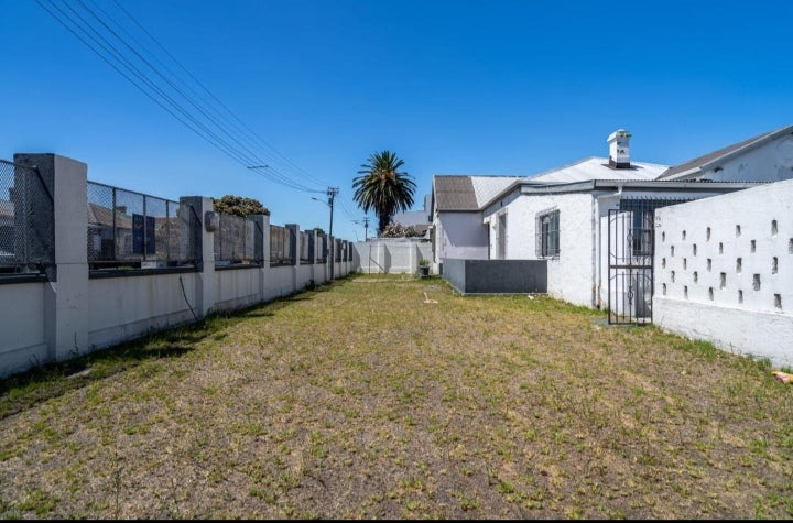 Flat to rent in Maitlands