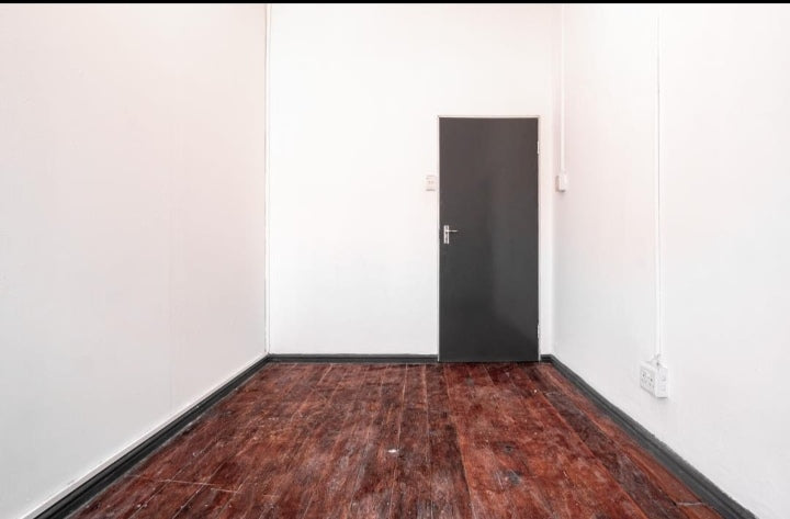 Flat to rent in Maitlands