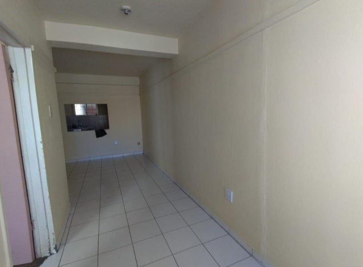 Flat to rent in South Beach