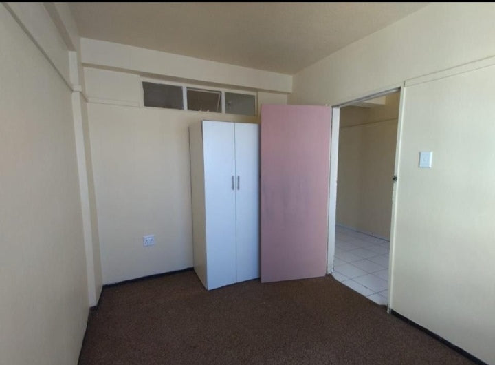 Flat to rent in South Beach