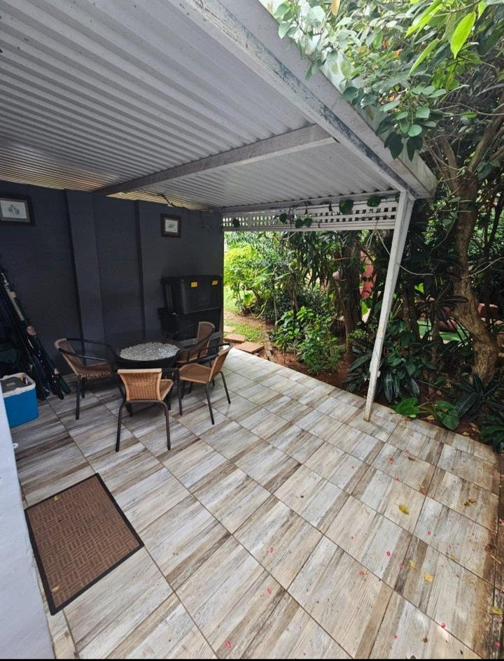 Flat to rent in Durban North