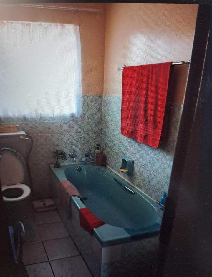 Flat to rent in Randfontein South