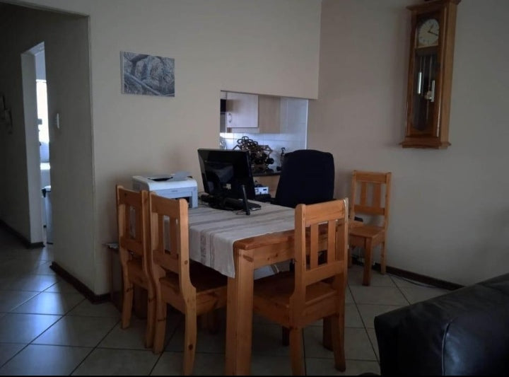 Flat to rent in Randfontein South