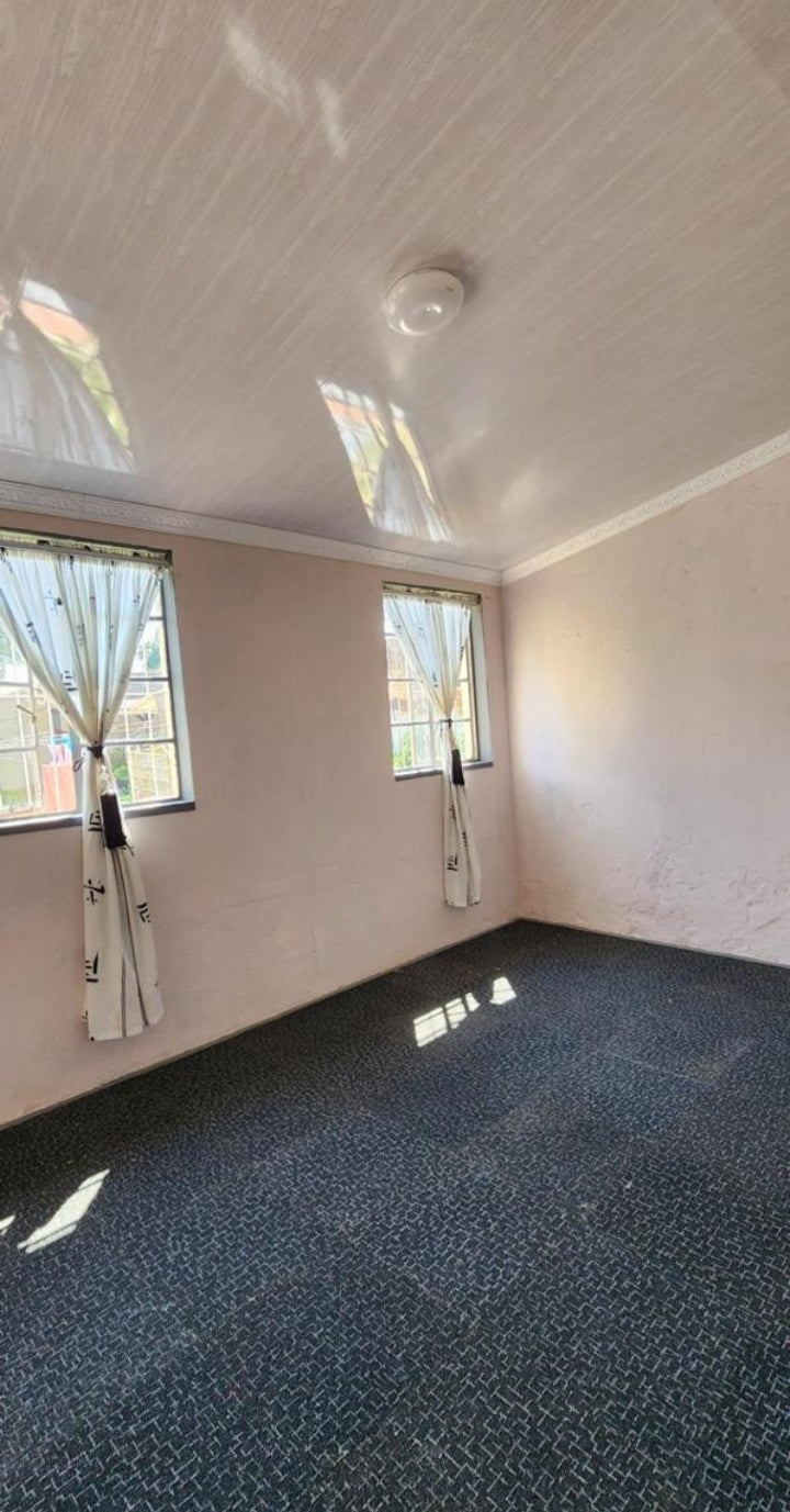 Flat to rent in Homelake