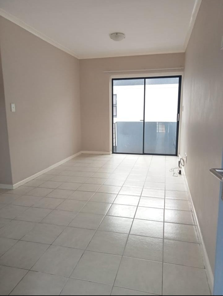 Flat to rent in Maitlands
