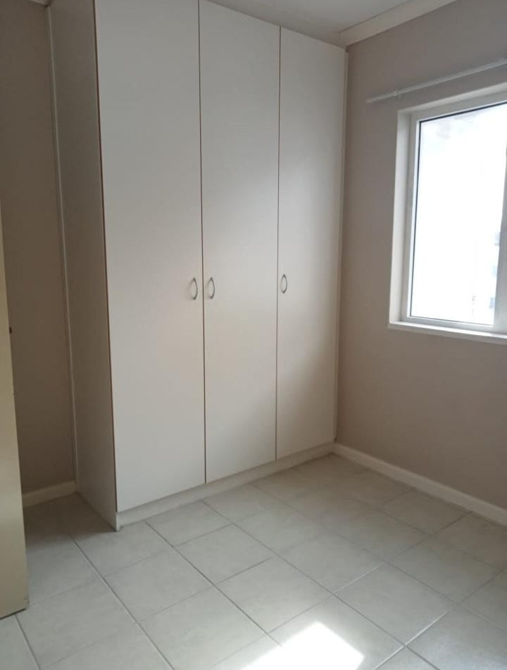Flat to rent in Maitlands