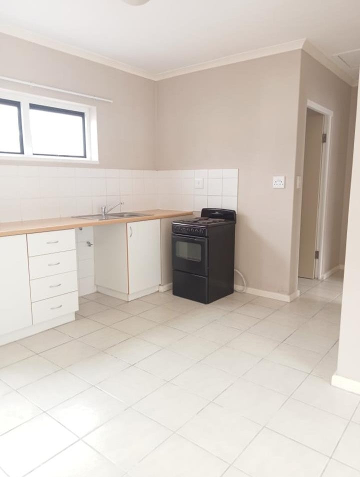 Flat to rent in Maitlands