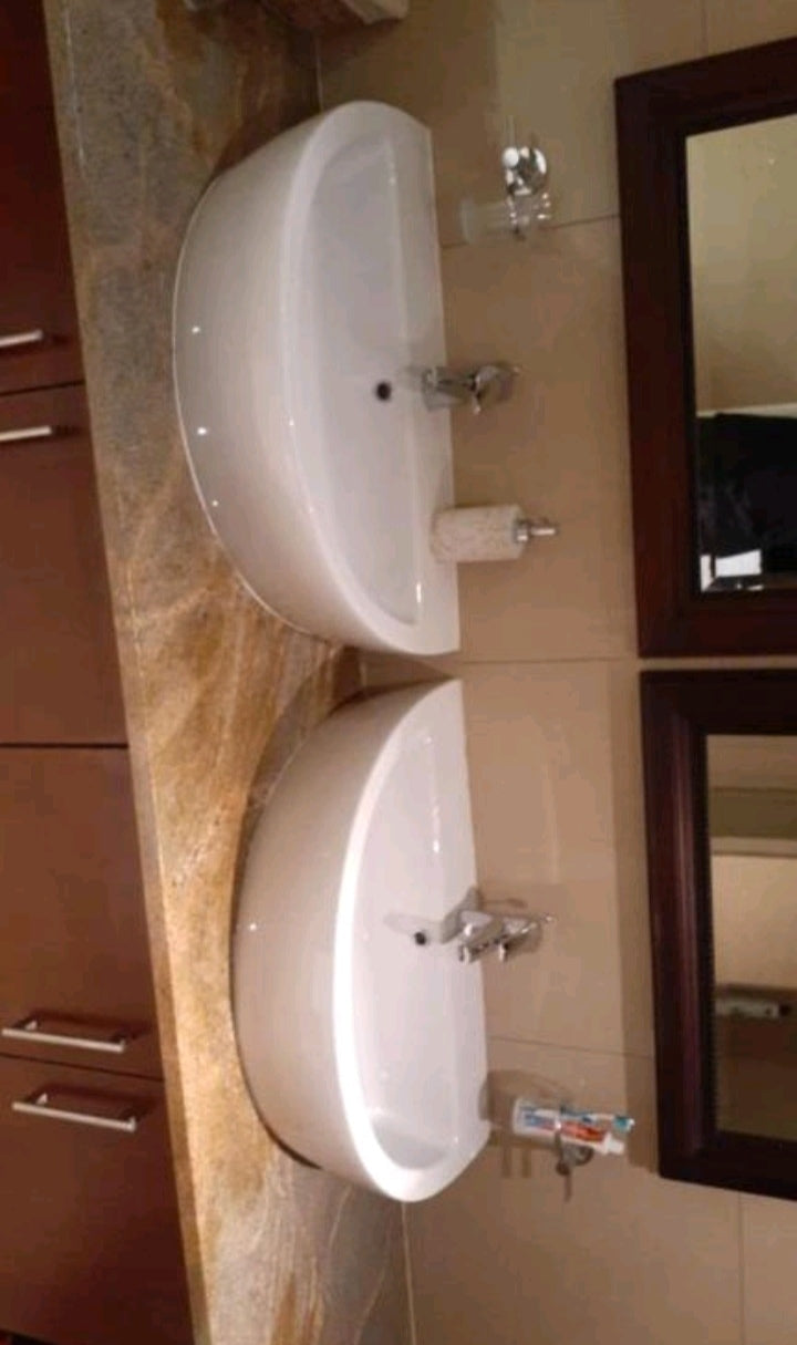 Per night The Sails Waterfront Apartment