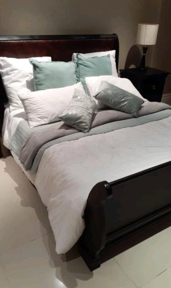 Per night The Sails Waterfront Apartment