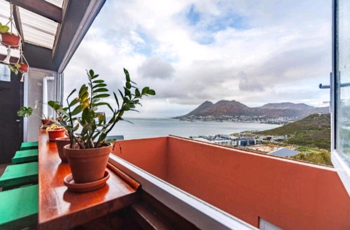 Per Night Cape Aquanaut - Luxury Seaview Apartment