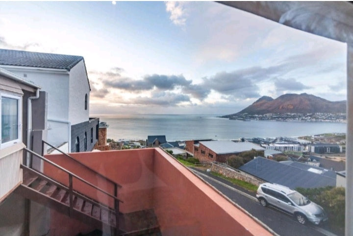 Per Night Cape Aquanaut - Luxury Seaview Apartment