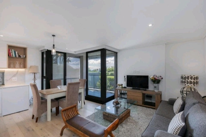 Per Night Central Southern Suburbs Luxury Leafy Village Neighborhood