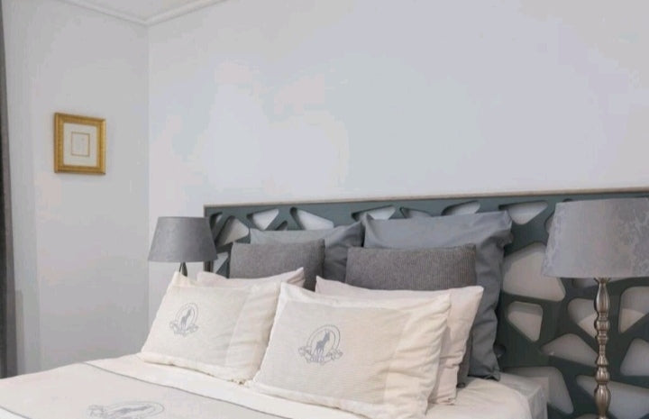 Per Night Central Southern Suburbs Luxury Leafy Village Neighborhood