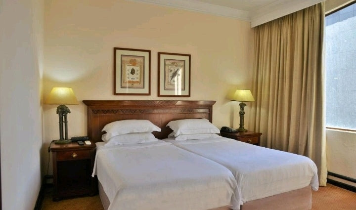 Per Night Captonian - Halal