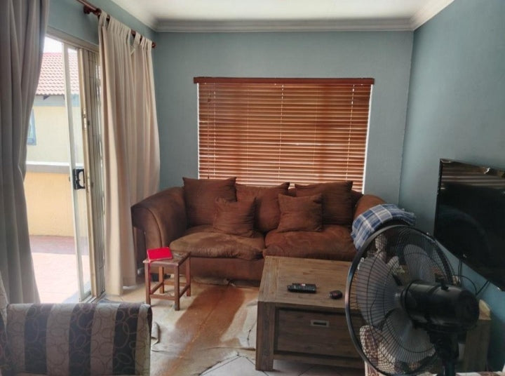 Flat To Rent In Annlin
