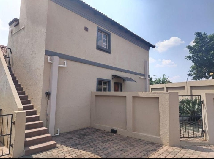 Flat To Rent In Annlin