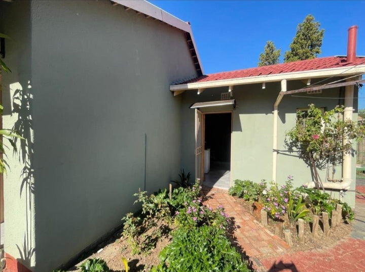 Flat To Rent In Moregloed