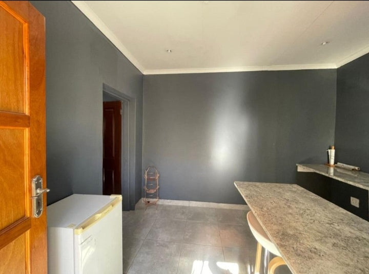 Flat To Rent In Moregloed