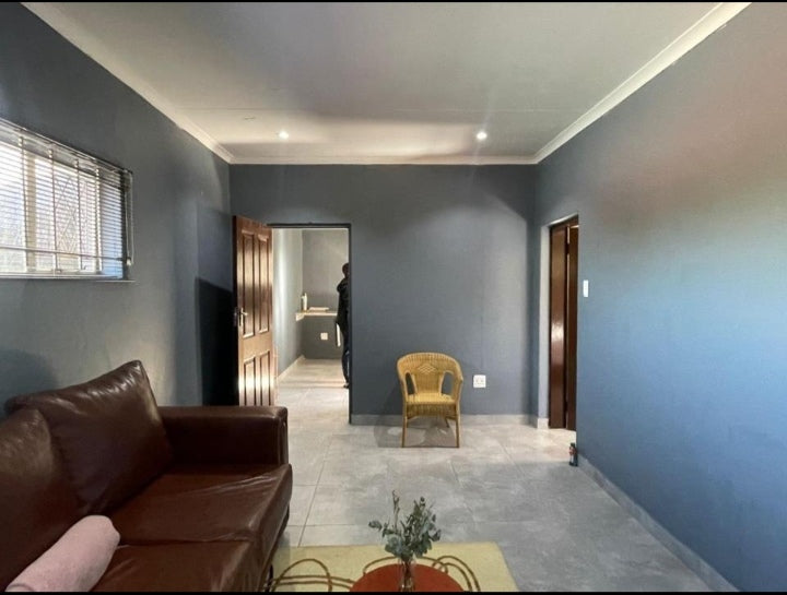 Flat To Rent In Moregloed