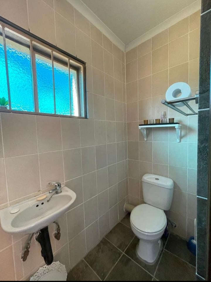 Flat To Rent In Moregloed