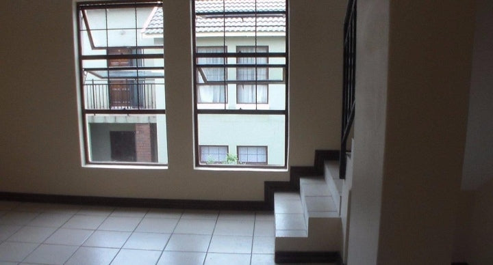 Flat to Rent in Montana Tuine