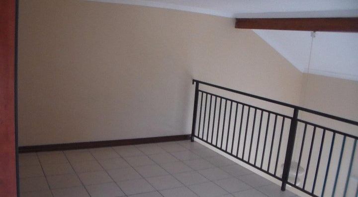 Flat to Rent in Montana Tuine