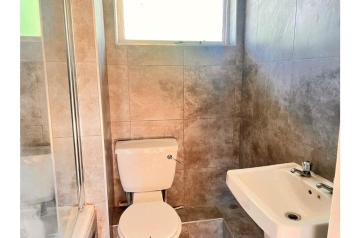 Flat To Rent In Morningside
