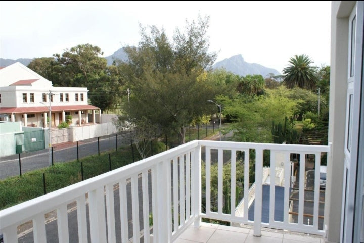 Flat To Rent In Wynberg Upper