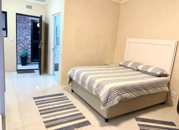 Flat To Rent In Woodstock