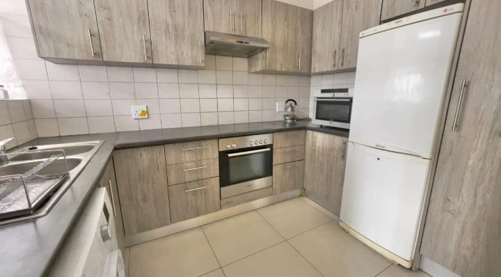 Flat To Rent In Goodwood Contral