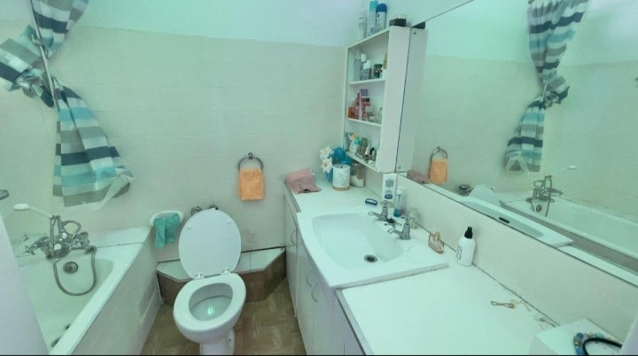 Flat To Rent In Goodwood Contral