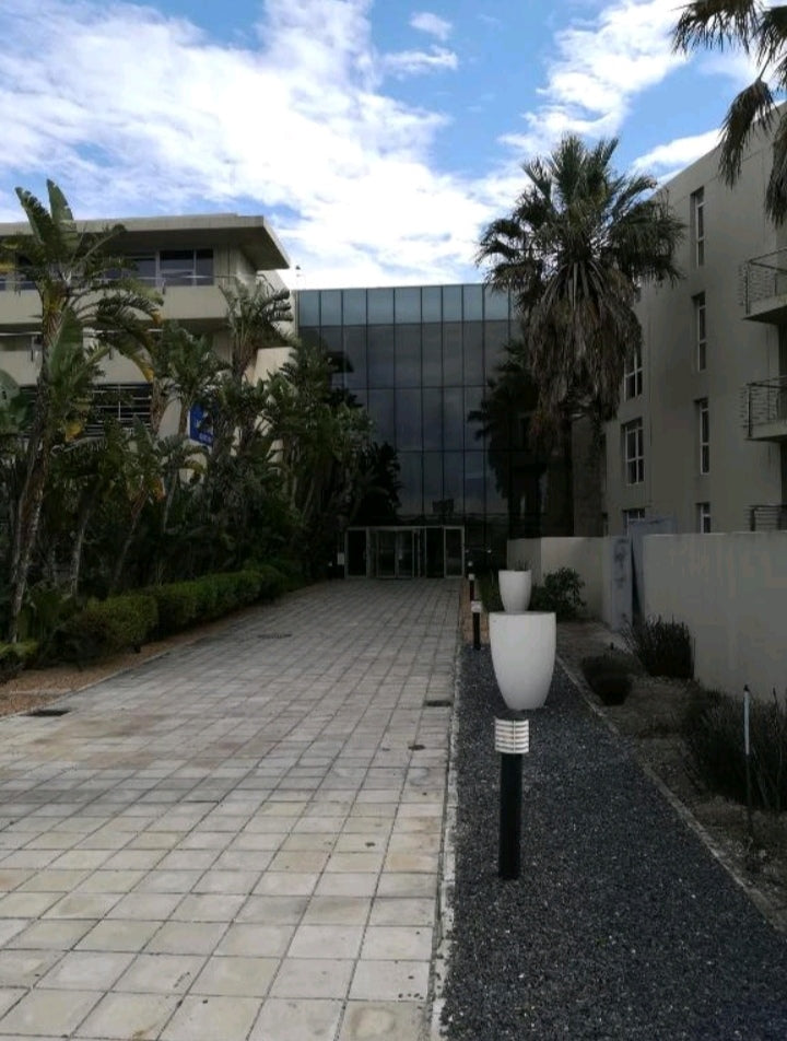 Per Night A310 Lagoon Beach Apartment & Spa