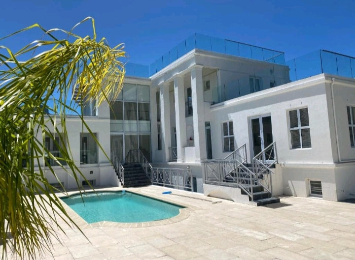 Per Night Bed and Breakfast Villa Livadia