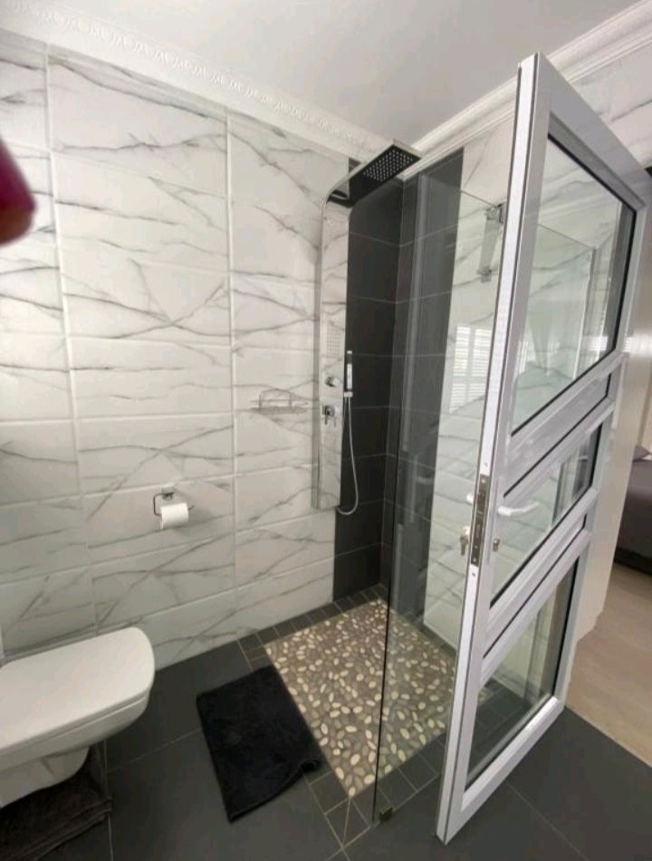Per Night Bed and Breakfast Villa Livadia