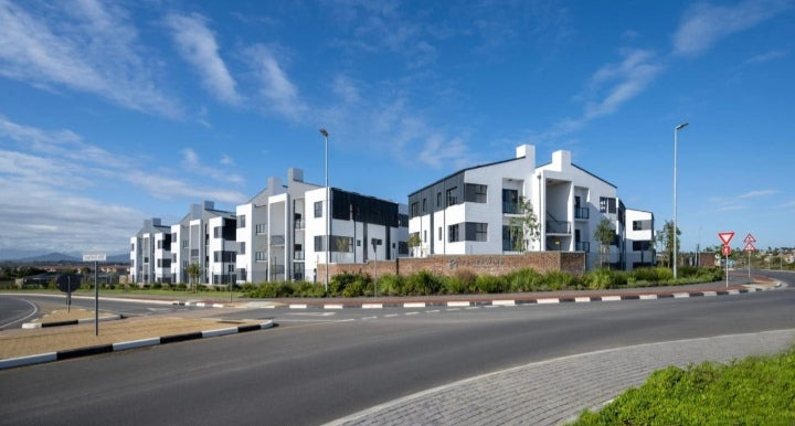 Flat to rent IN Groot Phesantekraal Estate