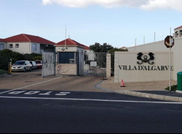 Flat To Rent In Muizenburg
