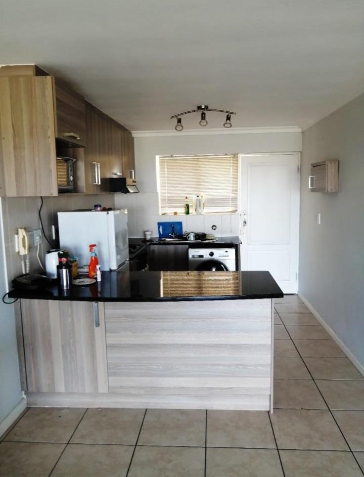 Flat To Rent In Muizenburg