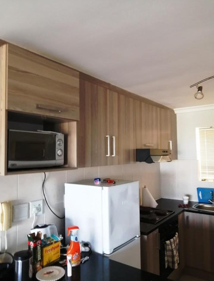 Flat To Rent In Muizenburg