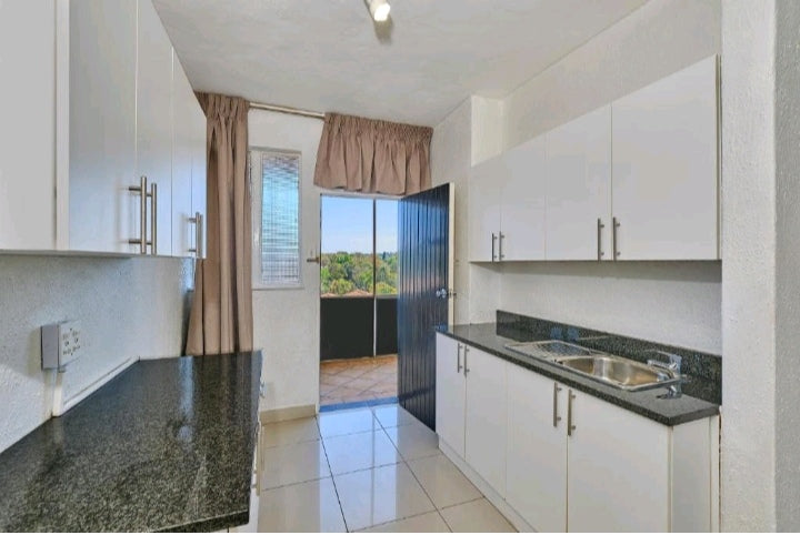 Per Night Inn & Out Sand ton Park