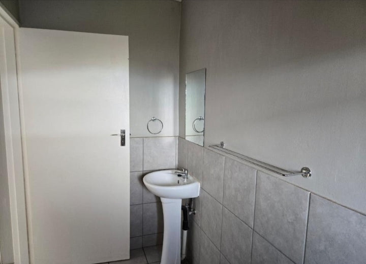 Flat To Rent In Sky City