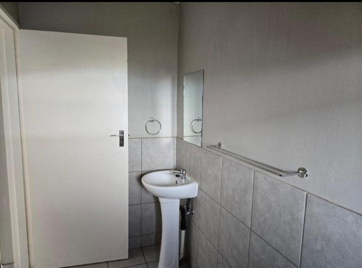 Flat To Rent In Sky City